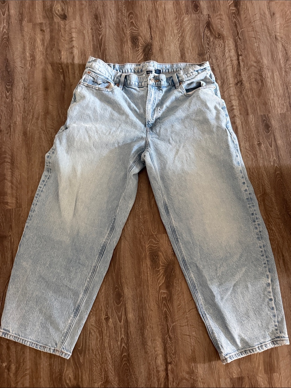 American Eagle Outfitters Light Blue Relaxed Women's Jeans